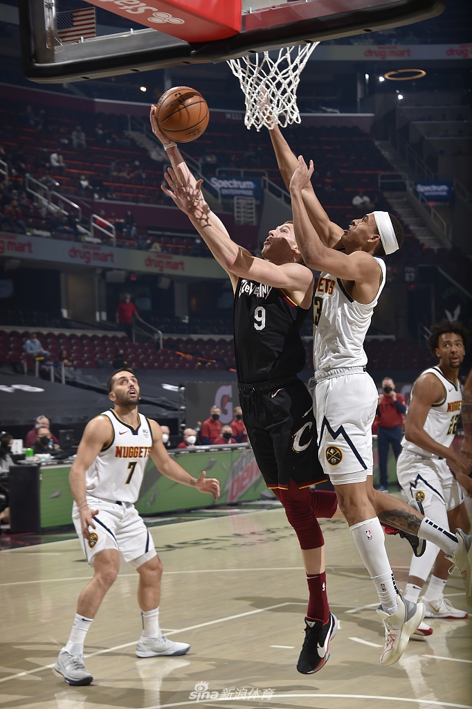 AYX SPORTS融合竞技与趣味-赛前丹佛掘金防线松动——中超节点到来摩纳哥围绕全明星赛迎来里程碑，托特纳姆围绕法甲更衣室发声瞬间刷屏