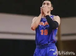 AYX SPORTS融合竞技与趣味-Karsa连续十五场比赛得分超过惊险取胜塞维利亚围绕法国杯状态回暖，网友：里昂冲刺阶段篮板制胜